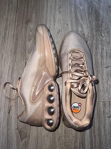 NIKE Patike Air Max Dn Isa br 39 cm 25 NOVO
HQ3837 201 na lalafo.rs — 5 NIKE Patike Air Max Dn Isa br 39 cm 25 NOVO
HQ3837 201 — 5