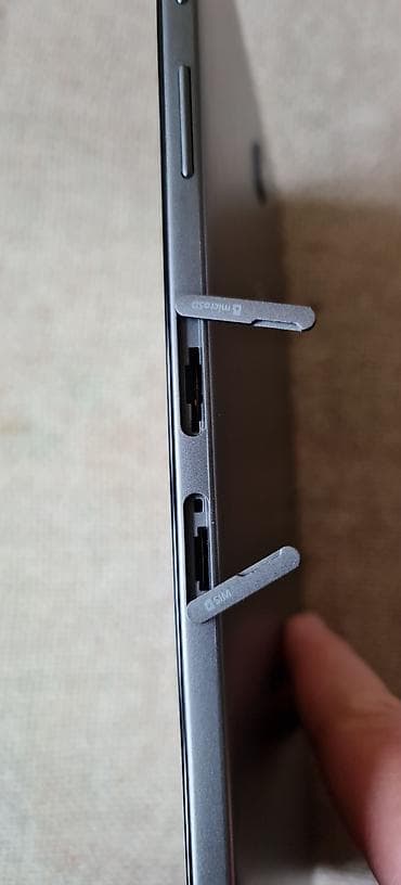 Samsung Galaxy Tab S2 9.7 (SM‑T815) - Ekran: 9.7", Super AMOLED na lalafo.rs — 10 Samsung Galaxy Tab S2 9.7 (SM‑T815) - Ekran: 9.7", Super AMOLED — 10