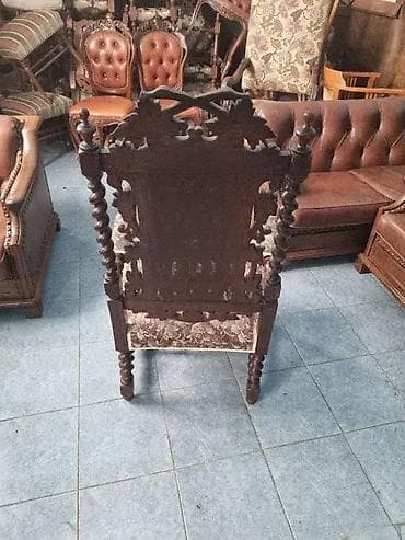 Stilski klub stolovi: Stilska fotelja u odlicnom stanju na lalafo.rs — 10 Stilski klub stolovi: Stilska fotelja u odlicnom stanju — 10