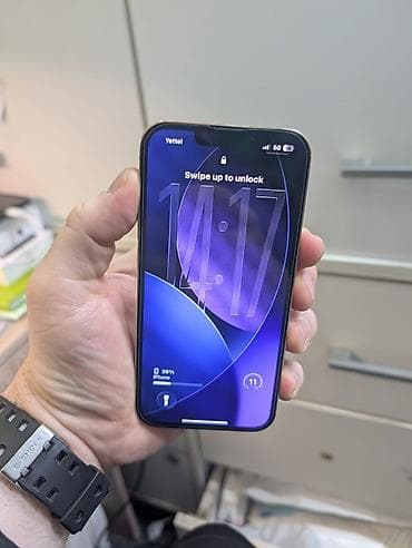 Apple iPhone 13 Pro, 6.1" Super Retina XDR OLED ekran sa ProMotion na lalafo.rs Apple iPhone 13 Pro, 6.1" Super Retina XDR OLED ekran sa ProMotion