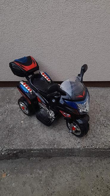 Ispravan deciji motor na akumulator,slabiji akomulator mozda treba na lalafo.rs — 2 Ispravan deciji motor na akumulator,slabiji akomulator mozda treba — 2