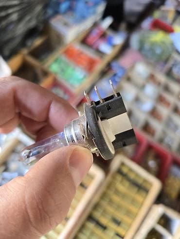 Sijalica za auto. H15-12v-55w Komad 1200din novo kvalitetno. H7 na lalafo.rs — 5 Sijalica za auto. H15-12v-55w Komad 1200din novo kvalitetno. H7 — 5
