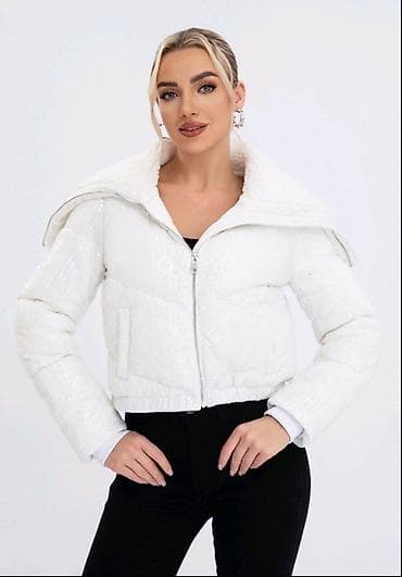 Velicine S,M,L Moderna ženska puf jakna dostupna u beloj, zlatnoj i na lalafo.rs Velicine S,M,L Moderna ženska puf jakna dostupna u beloj, zlatnoj i