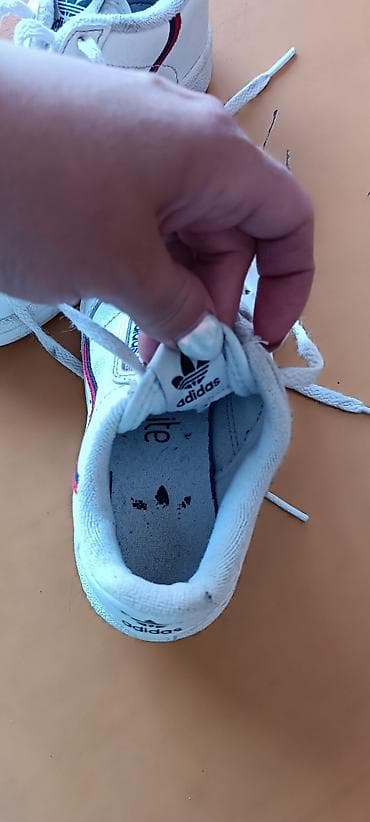 Adidas patike broj 28, veoma lepo očuvane. Bez oštećenja na lalafo.rs — 2 Adidas patike broj 28, veoma lepo očuvane. Bez oštećenja — 2