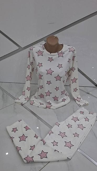 Plišane pidzame L XL 2XL 3XL Cena 1800 dinara na lalafo.rs Plišane pidzame L XL 2XL 3XL Cena 1800 dinara