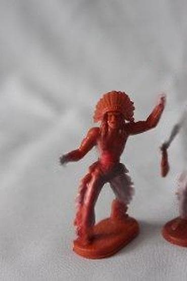 Kids’ Toy Figures: STARE FIGURICE INDIJANACA LOT | Dve stare figurice Indijanaca visine at lalafo.rs — 7 Kids’ Toy Figures: STARE FIGURICE INDIJANACA LOT | Dve stare figurice Indijanaca visine — 7