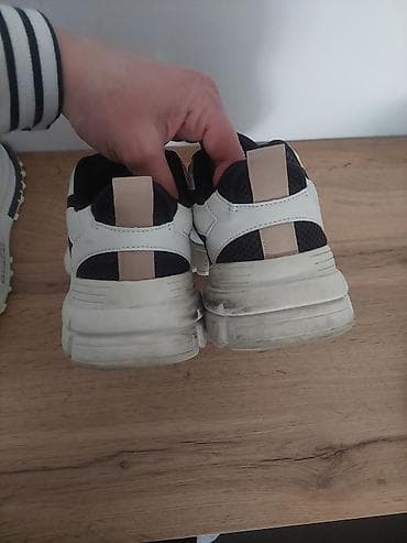 za svaki dan: Steve Madden,patike,vel.39 ali su vise za 38/mene nabijaju. Nosene par na lalafo.rs — 4 za svaki dan: Steve Madden,patike,vel.39 ali su vise za 38/mene nabijaju. Nosene par — 4