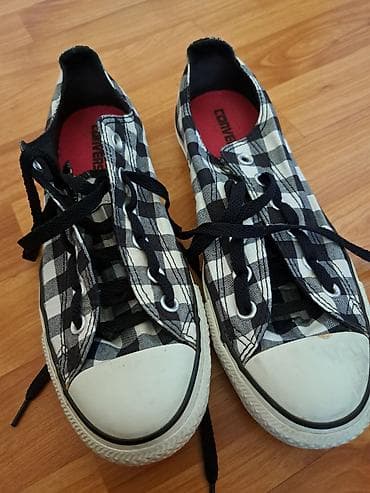 Zenske patike convers starke, karirane crno bele ocuvane, bez at lalafo.rs — 3 Zenske patike convers starke, karirane crno bele ocuvane, bez — 3