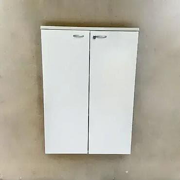 Furniture: Ormari, police, plakari za kancelariju ili radni prostor Očuvani at lalafo.rs — 4 Furniture: Ormari, police, plakari za kancelariju ili radni prostor Očuvani — 4
