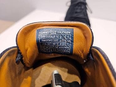 Tommy Hilfiger poluduboke elegantne cipele broj 41. Spoljna dužina na lalafo.rs — 2 Tommy Hilfiger poluduboke elegantne cipele broj 41. Spoljna dužina — 2