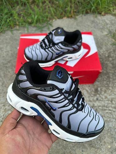 Nike air max tn dečije patike sive NOVO Novo Brojevi 31 do 36 fb na lalafo.rs Nike air max tn dečije patike sive NOVO Novo Brojevi 31 do 36 fb