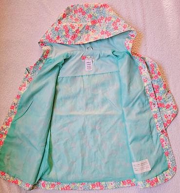 CARTER'S original kabanica manti za devojčice Veličina 6 kao novo na lalafo.rs — 6 CARTER'S original kabanica manti za devojčice Veličina 6 kao novo — 6