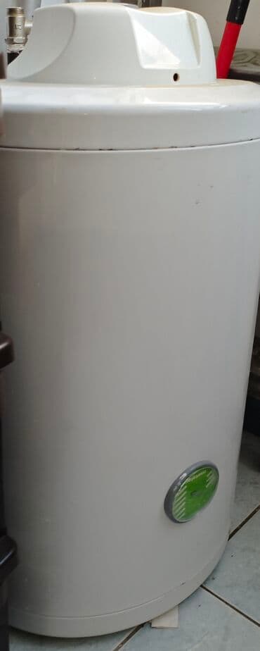 Prodajem bojler Metalac ECO EZV r,koriscen,povremeno kaplje ali greje na lalafo.rs Prodajem bojler Metalac ECO EZV r,koriscen,povremeno kaplje ali greje