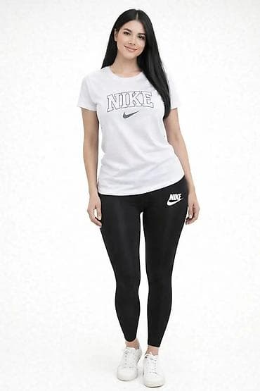 Nike ženska majica – kratki rukav, klasičan kroj - Brend: Nike - na lalafo.rs Nike ženska majica – kratki rukav, klasičan kroj - Brend: Nike -