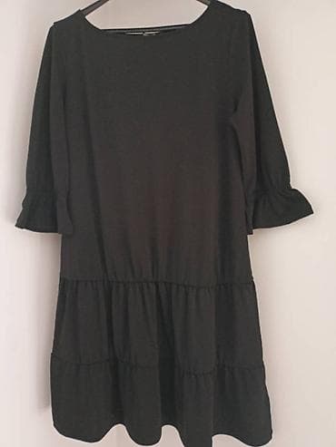 Haljina Esmara, sa zvonastim 3/4rukavima i karnerom po dnu. Bez na lalafo.rs — 1 Haljina Esmara, sa zvonastim 3/4rukavima i karnerom po dnu. Bez — 1