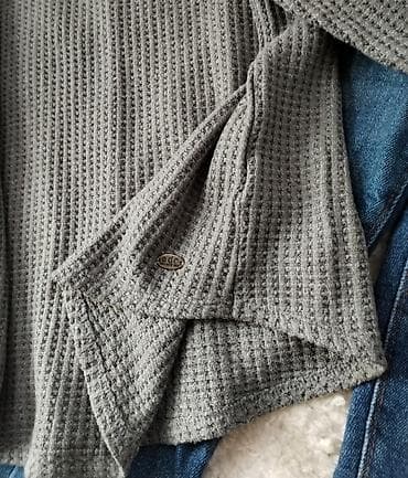 Esprit bluza dzemper u pastel sivoj boji. Veličina s. Komotniji kroj na lalafo.rs — 3 Esprit bluza dzemper u pastel sivoj boji. Veličina s. Komotniji kroj — 3