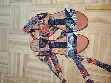 Ženske sandale Desigual sa vezivanjem oko članka/gležnja. - Model at lalafo.rs — 2 Ženske sandale Desigual sa vezivanjem oko članka/gležnja. - Model — 2