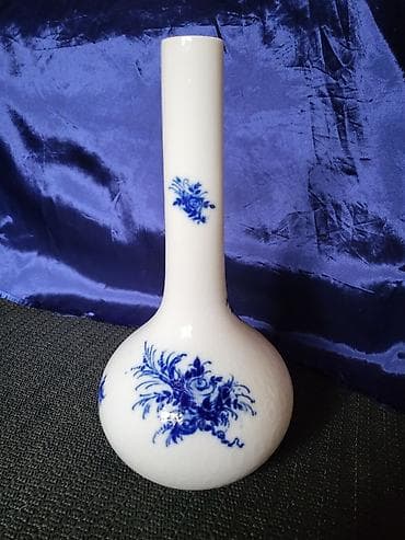 Vaza nova iz 70ih Rosenthal Bjorna Winblada Nemacka na lalafo.rs — 1 Vaza nova iz 70ih Rosenthal Bjorna Winblada Nemacka — 1