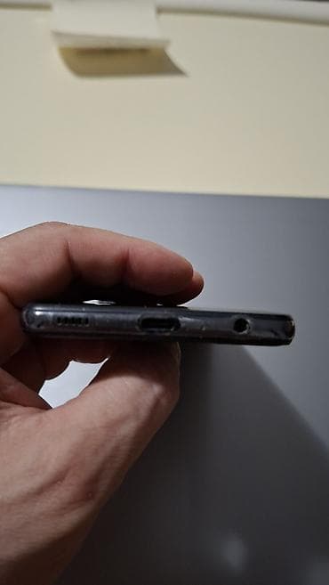 dve suknje po: Samsung Galaxy A52s 5G – komplet sa originalnom kutijom - Ekran: 6.5" at lalafo.rs — 6 dve suknje po: Samsung Galaxy A52s 5G – komplet sa originalnom kutijom - Ekran: 6.5" — 6