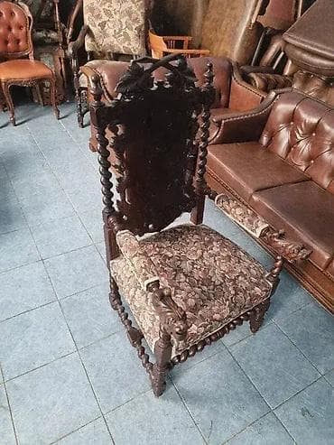 Stilski klub stolovi: Stilska fotelja u odlicnom stanju na lalafo.rs — 1 Stilski klub stolovi: Stilska fotelja u odlicnom stanju — 1