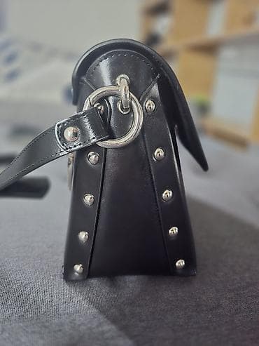 Monina kozna torba, koriscena par puta, nema tragove nosenja u at lalafo.rs — 2 Monina kozna torba, koriscena par puta, nema tragove nosenja u — 2