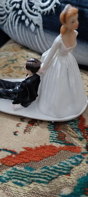 Svečana venčanica + dodatna oprema. Uplata pa slanje. - Klasična na lalafo.rs — 4 Svečana venčanica + dodatna oprema. Uplata pa slanje. - Klasična — 4