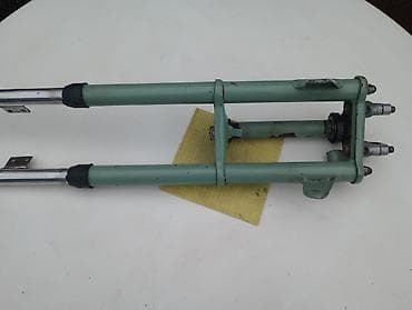 Transport: Viljuška za motocikl, svetlozelene boje, sa hromiranim cevima at lalafo.rs — 2 Transport: Viljuška za motocikl, svetlozelene boje, sa hromiranim cevima — 2