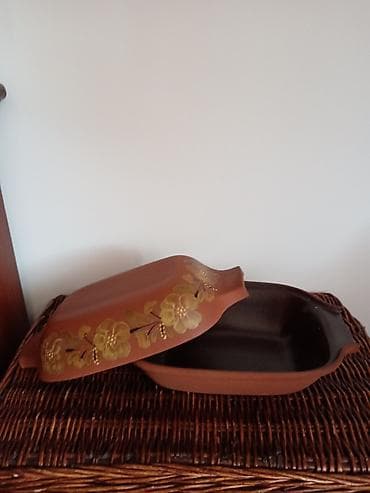 Zemljani pekac nov. Cena 1.200,00 din na lalafo.rs — 2 Zemljani pekac nov. Cena 1.200,00 din — 2