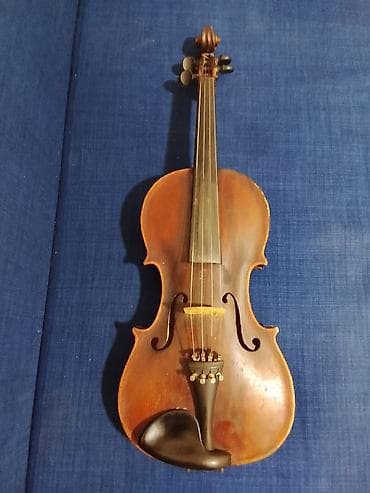 Violina 4/4 sa etiketom “Barabás Menyhért, Nagyváradon, 1884” - na lalafo.rs Violina 4/4 sa etiketom “Barabás Menyhért, Nagyváradon, 1884” -