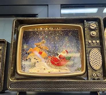 Veliki novogodišnji retro televizor sa muzikom i simulacijom snega at lalafo.rs Veliki novogodišnji retro televizor sa muzikom i simulacijom snega