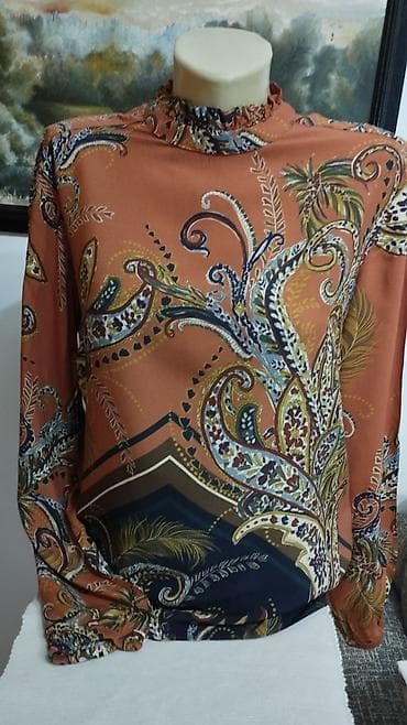 Reserved prelepa šarena bluza. Oko vrata ima karnerić pogledajte i at lalafo.rs — 3 Reserved prelepa šarena bluza. Oko vrata ima karnerić pogledajte i — 3