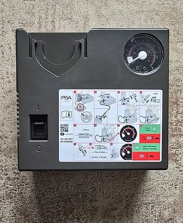 Kompresor za gume 12V,15A,180W Kompresor u odlicnom sranju. Nigde nije at lalafo.rs Kompresor za gume 12V,15A,180W Kompresor u odlicnom sranju. Nigde nije