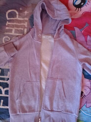 Reserved, Sa kapuljačom, 152-158 na lalafo.rs Reserved, Sa kapuljačom, 152-158