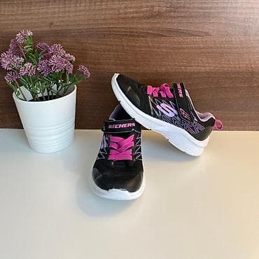 Skechers patike za devojcice Nosene,stanje kao na slikama Imaju malo na lalafo.rs Skechers patike za devojcice Nosene,stanje kao na slikama Imaju malo