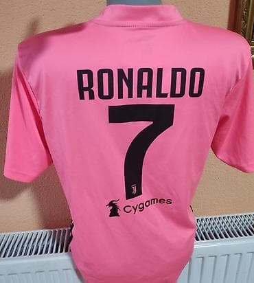 igrice za ps3: Juventus dres – roze treća/alternativna varijanta, Adidas. Prednja at lalafo.rs — 3 igrice za ps3: Juventus dres – roze treća/alternativna varijanta, Adidas. Prednja — 3