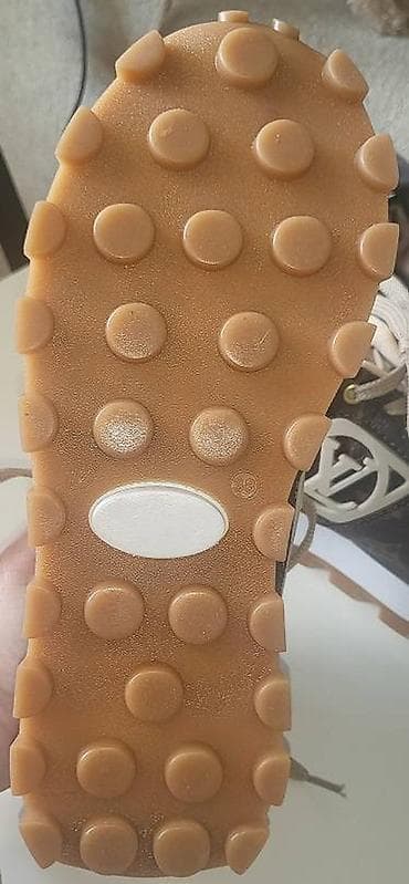 Nove LV patike, nenošene, kožne, Kombinacija boja braon-krem na lalafo.rs — 3 Nove LV patike, nenošene, kožne, Kombinacija boja braon-krem — 3