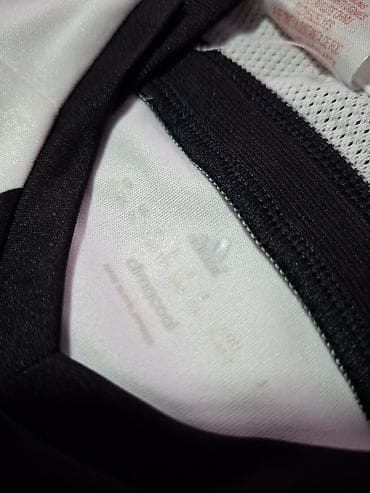 igrice za ps3: Adidas Partizan dres – crno-bele pruge, zvanični grb FK Partizan sa at lalafo.rs — 2 igrice za ps3: Adidas Partizan dres – crno-bele pruge, zvanični grb FK Partizan sa — 2