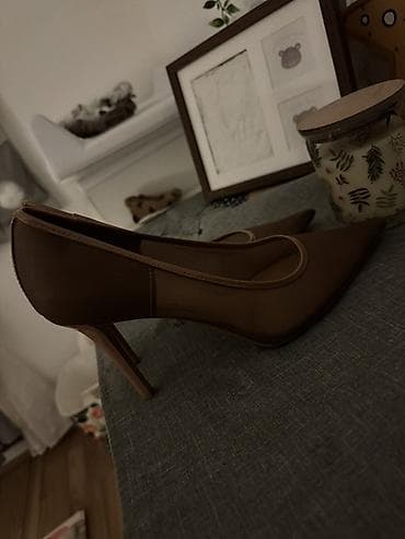 Salonke, Zara, 40 na lalafo.rs Salonke, Zara, 40