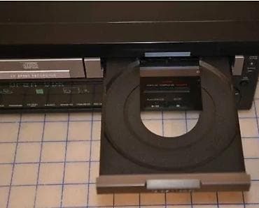 Philips CDR 820 – audio CD rekorder sa 3-disc CD changerom - na lalafo.rs — 2 Philips CDR 820 – audio CD rekorder sa 3-disc CD changerom - — 2