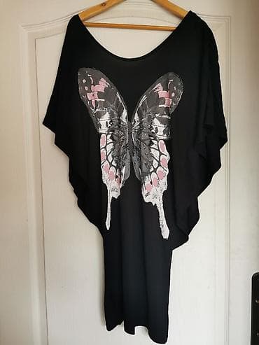 Crna tunika/bluza sa šišmiš rukavima i velikim printom leptirovih na lalafo.rs — 1 Crna tunika/bluza sa šišmiš rukavima i velikim printom leptirovih — 1