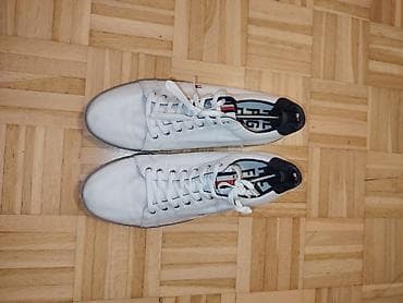 Muške patike Tommy Hilfiger – niske, bele UG 29cm. Bez znakova na lalafo.rs — 1 Muške patike Tommy Hilfiger – niske, bele UG 29cm. Bez znakova — 1