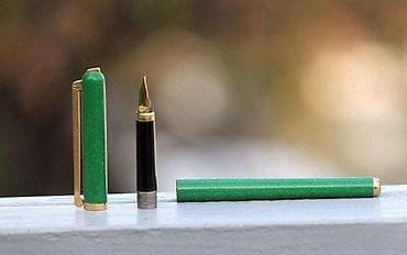 Elysee Green Lacquer & Gold naliv pero, penkalo. Made in West na lalafo.rs — 5 Elysee Green Lacquer & Gold naliv pero, penkalo. Made in West — 5