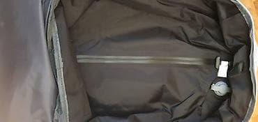 Vakuum ranac u koji staje više stvari nego u kofer. Odobren za avio at lalafo.rs — 7 Vakuum ranac u koji staje više stvari nego u kofer. Odobren za avio — 7