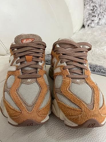 New Balance patike – model sa debelim đonom i upečatljivim retro na lalafo.rs — 5 New Balance patike – model sa debelim đonom i upečatljivim retro — 5