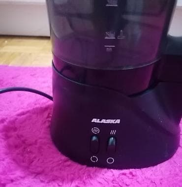Electronics: Aparat za kafu
Samo je par puta korišćen, bukvalno nov at lalafo.rs — 5 Electronics: Aparat za kafu
Samo je par puta korišćen, bukvalno nov — 5