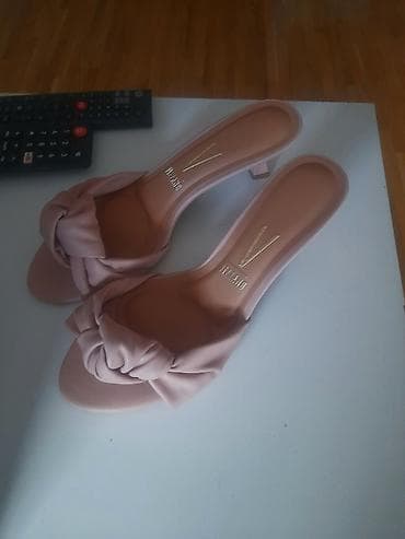 Prodaja i slanje samo do subote Vizzano ženske papuce sandale - na lalafo.rs — 5 Prodaja i slanje samo do subote Vizzano ženske papuce sandale - — 5