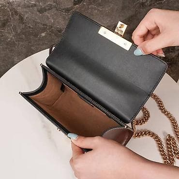 GUCCI padlock mini torba preko ramena - Model: pravougaona crossbody na lalafo.rs — 5 GUCCI padlock mini torba preko ramena - Model: pravougaona crossbody — 5