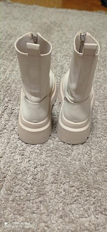 Ženske čizme sa debljim đonom – krem/bela boja - Model: gležnjače sa na lalafo.rs — 4 Ženske čizme sa debljim đonom – krem/bela boja - Model: gležnjače sa — 4