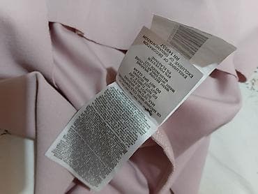 Elegantna bluza u puder‑roze boji (brend: AMIIRA). - Kroj: V‑izrez na lalafo.rs — 4 Elegantna bluza u puder‑roze boji (brend: AMIIRA). - Kroj: V‑izrez — 4