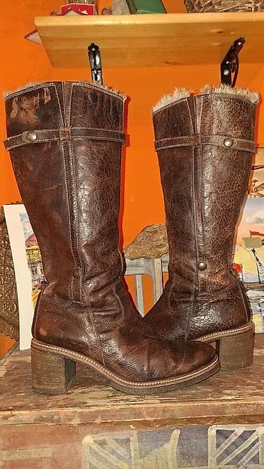 Čizme, 39 na lalafo.rs Čizme, 39